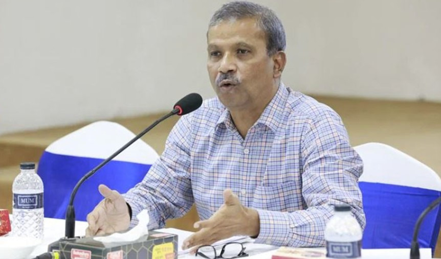 প্রবাসী শ্রমিকদের ভোগান্তি নিরসনে কাজ করছি : আইন উপদেষ্টা